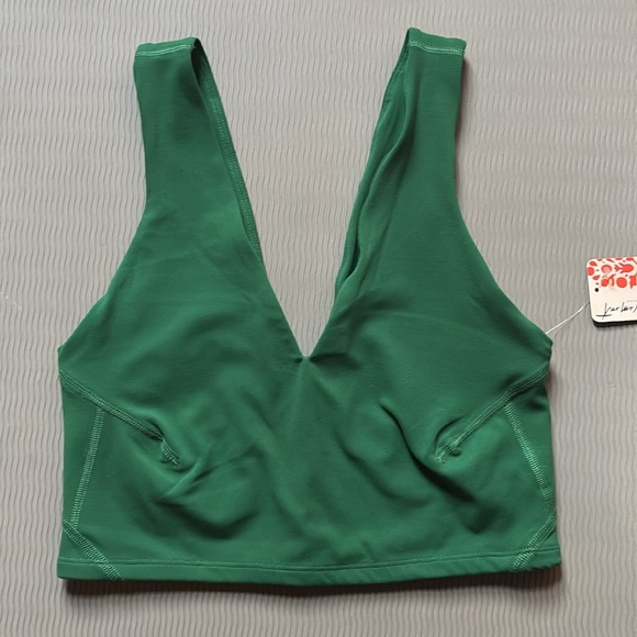 Never Better Crop Free People Movement Green V-neck Sports Bra Tank S - Picture 3 of 10